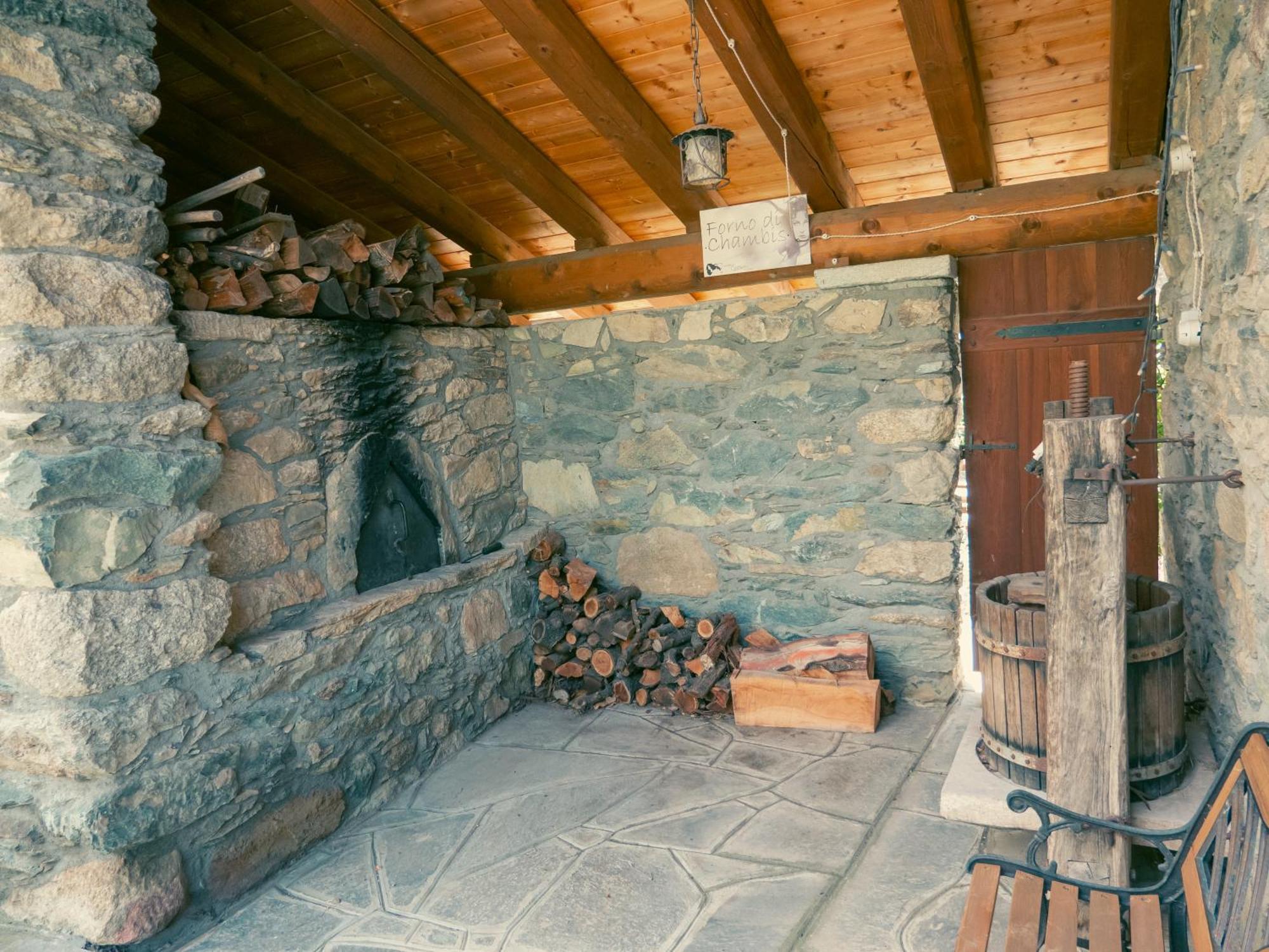 La Majon de Fohten Montjovet Exterior foto