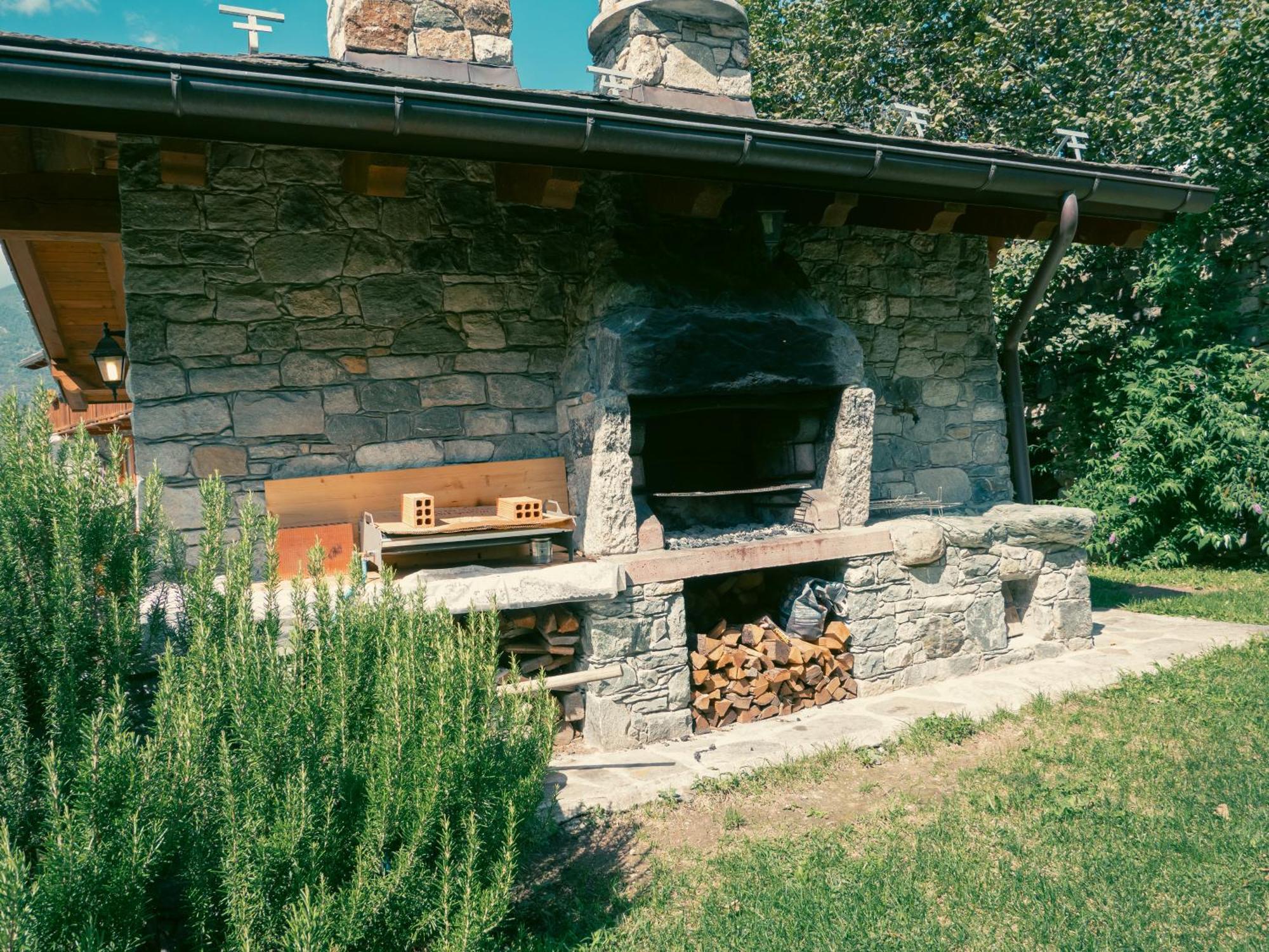 La Majon de Fohten Montjovet Exterior foto